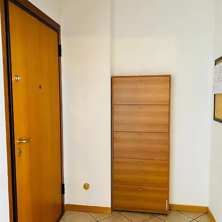 Via Mameli 26 *